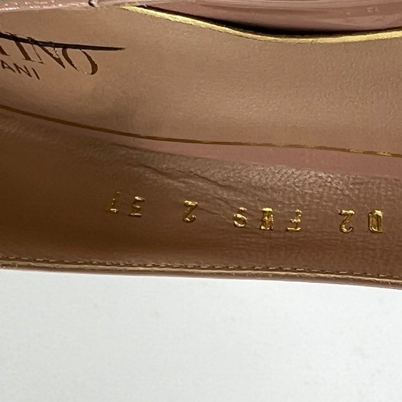 Valentino Garavani Patent Leather Ankle Strap Pumps w Valentino VLOGO Charm - Picture 5 of 11